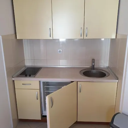Apartments Knezovic Gradac  Exterior photo