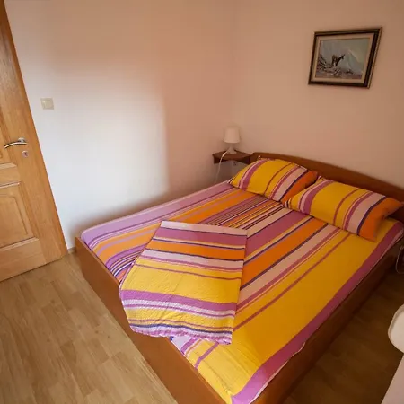 Apartments Knezovic Gradac  Exterior photo