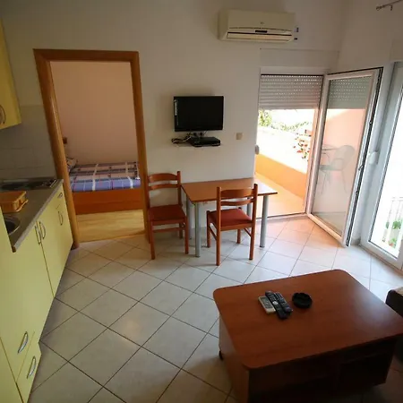 Apartments Knezovic Gradac  Exterior photo