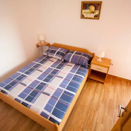 Apartments Knezovic Gradac  Exterior photo