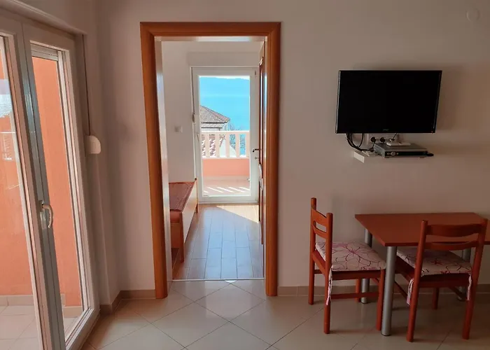 Apartments Knezovic