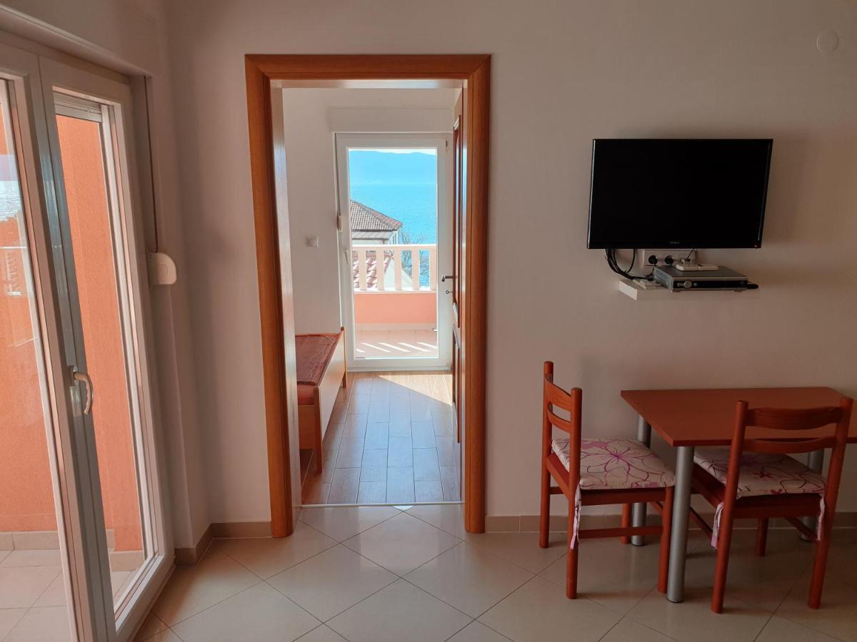 Knezovic Apartment