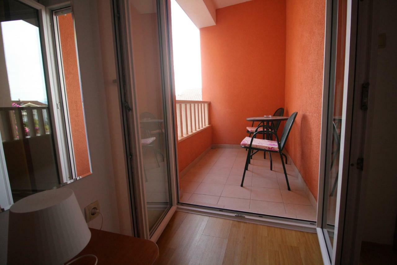 Knezovic Apartment