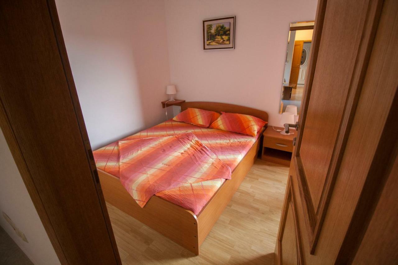 Knezovic Apartment