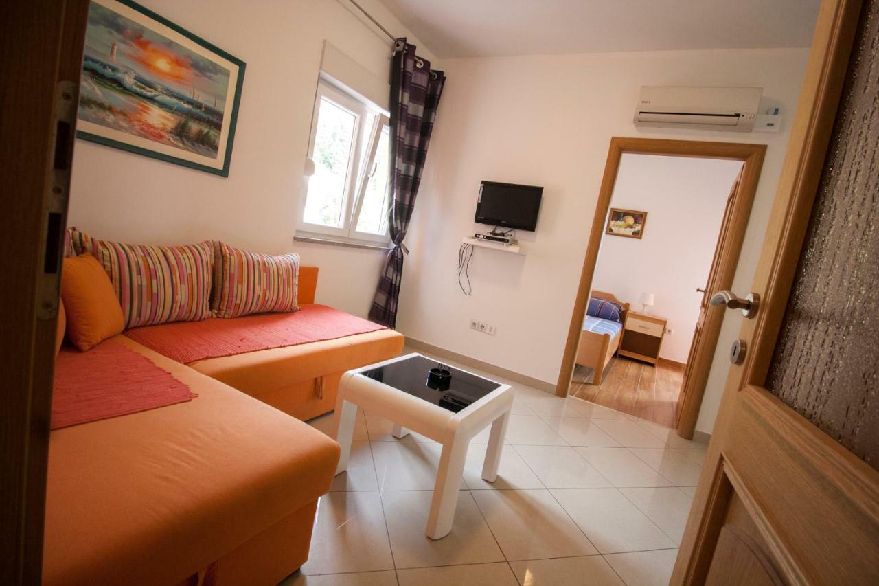 Knezovic Apartment *